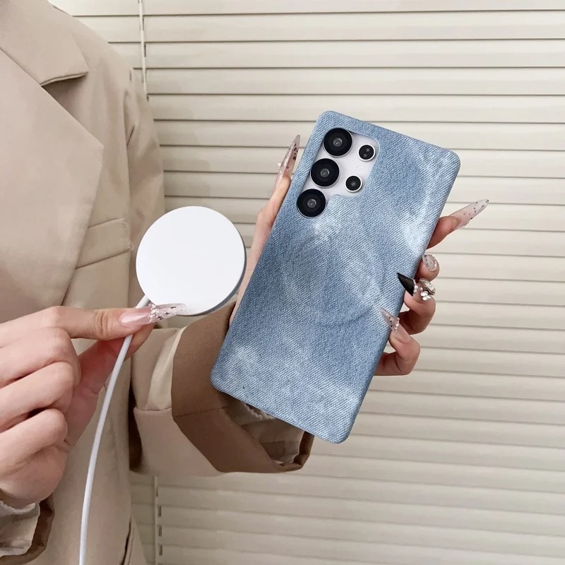 Custodia Magnetica per Telefon - Jeans recensione e prezzo